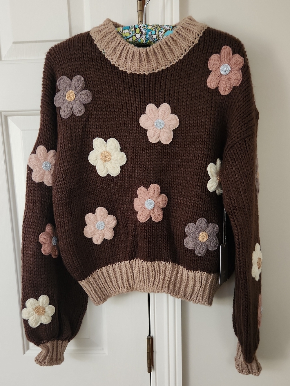 Brown Floral Appliqué Crewneck Sweater - Casual Feminine Style